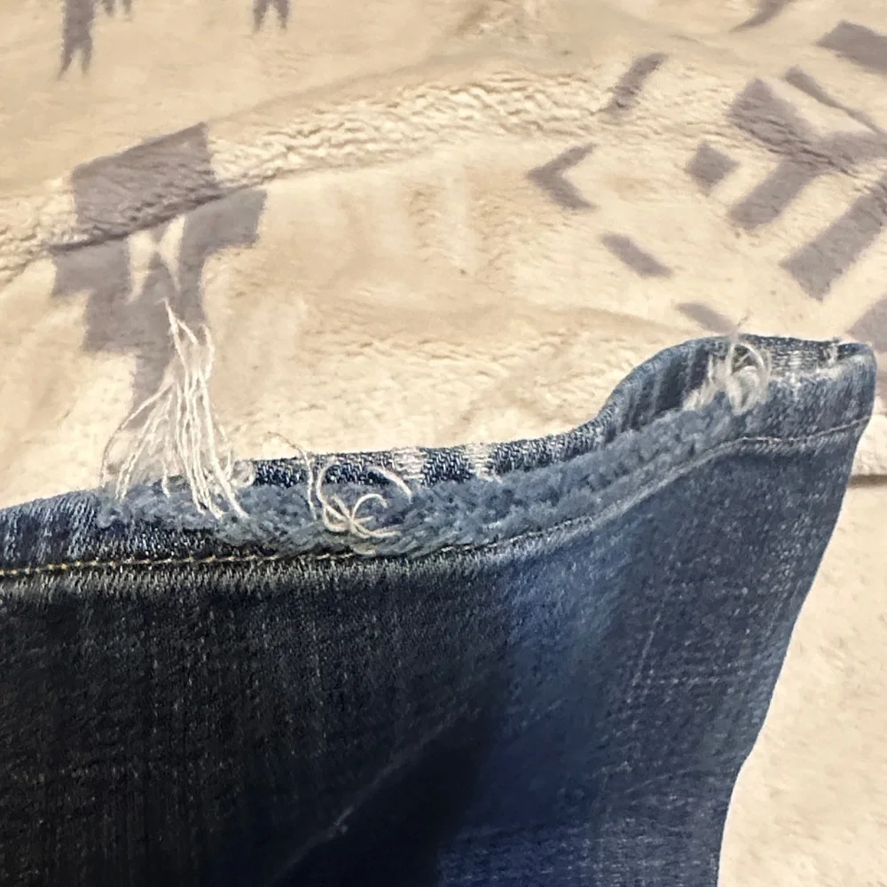 M1.   Lucky Brand Men's 361 vintage Straight Jeans - Blue 30 x 32